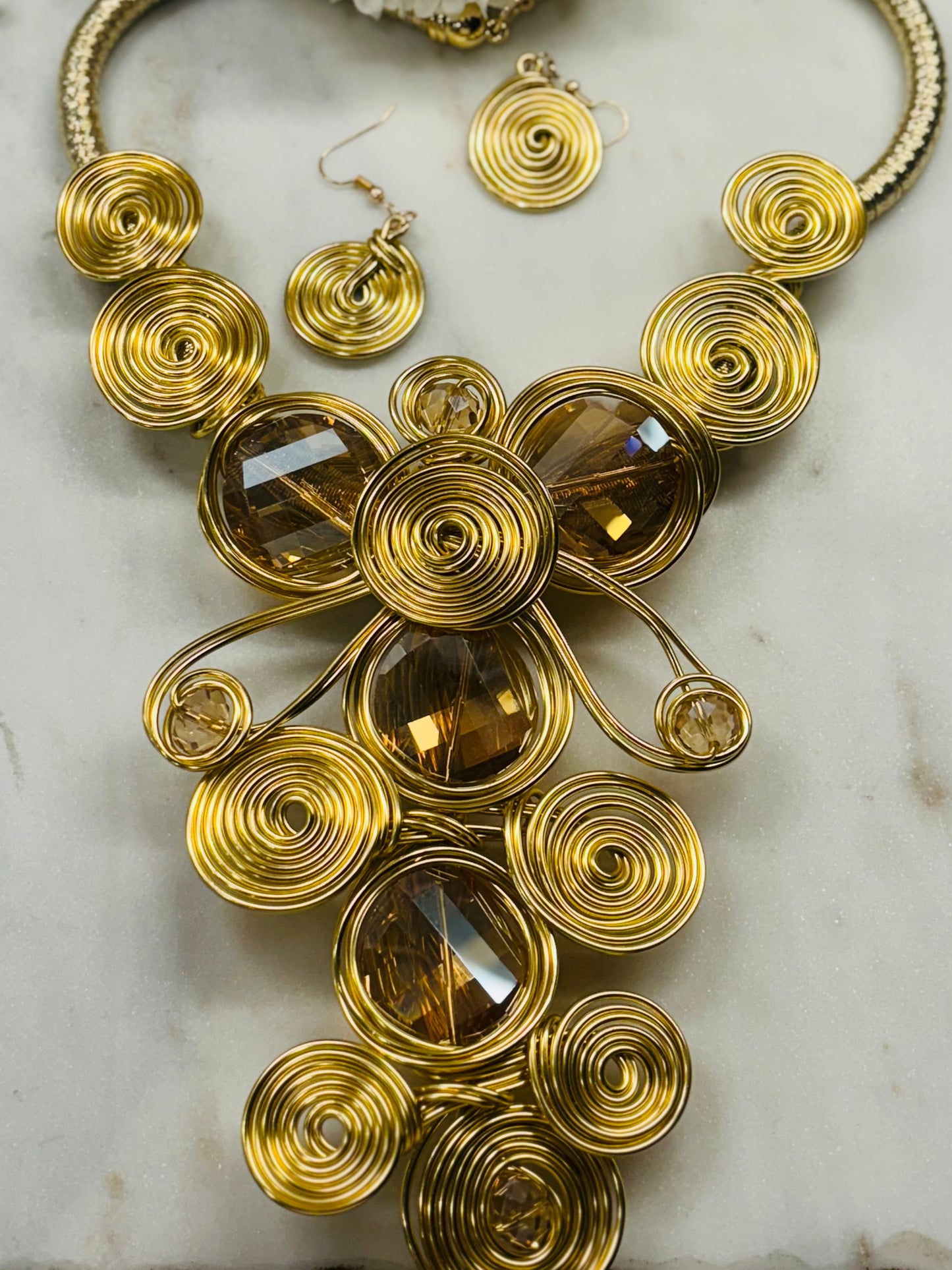 I’m Stepping Out Necklace Set - Gold