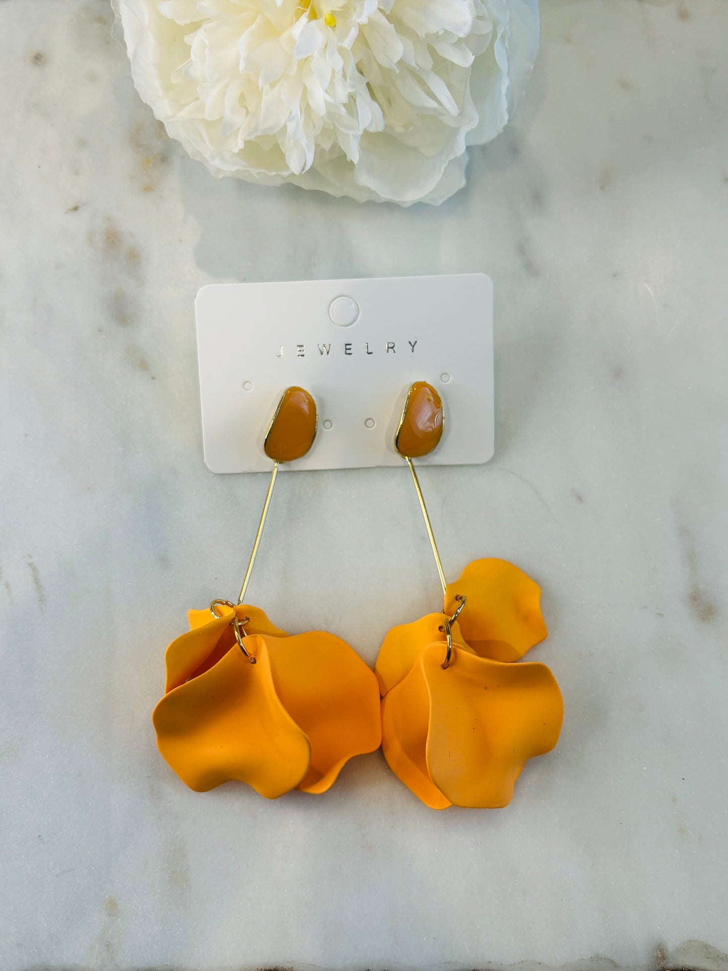 Falling For You Earrings Light Orange