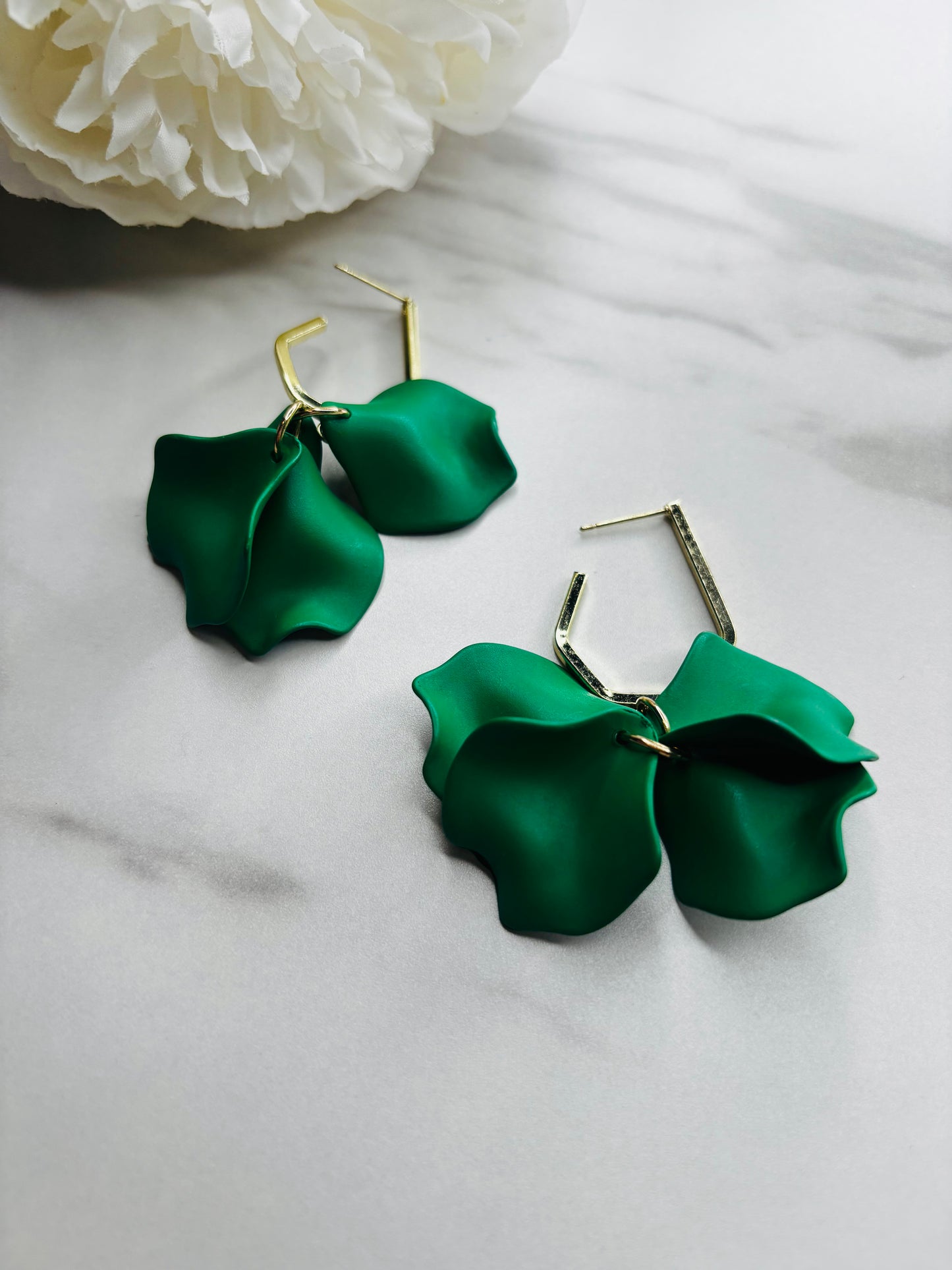 Mini Falling For You Earrings Green