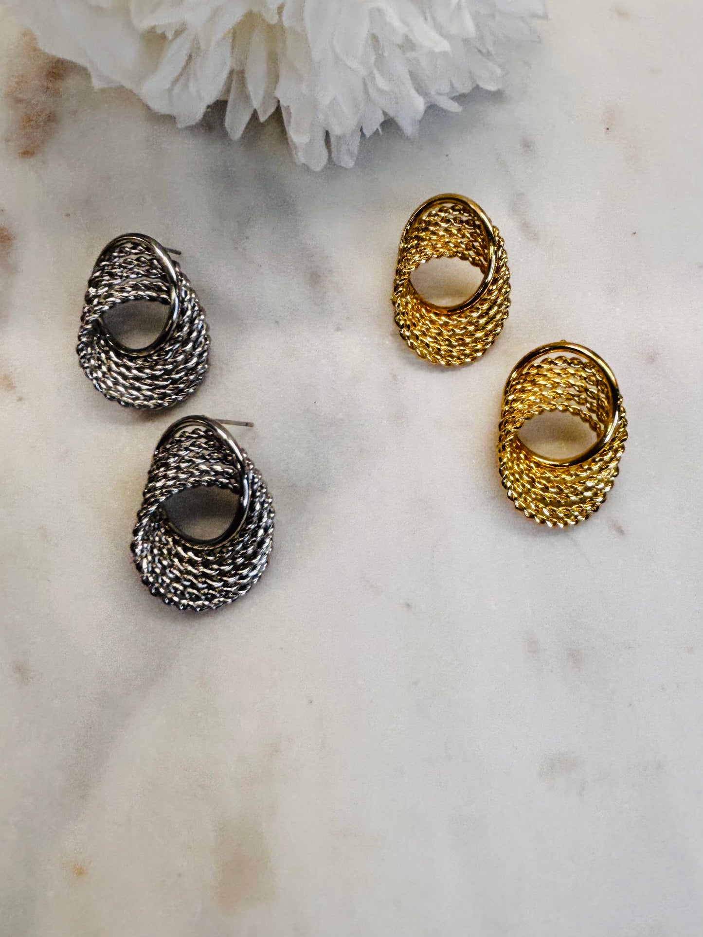 Chain Reaction Earrings - Gold