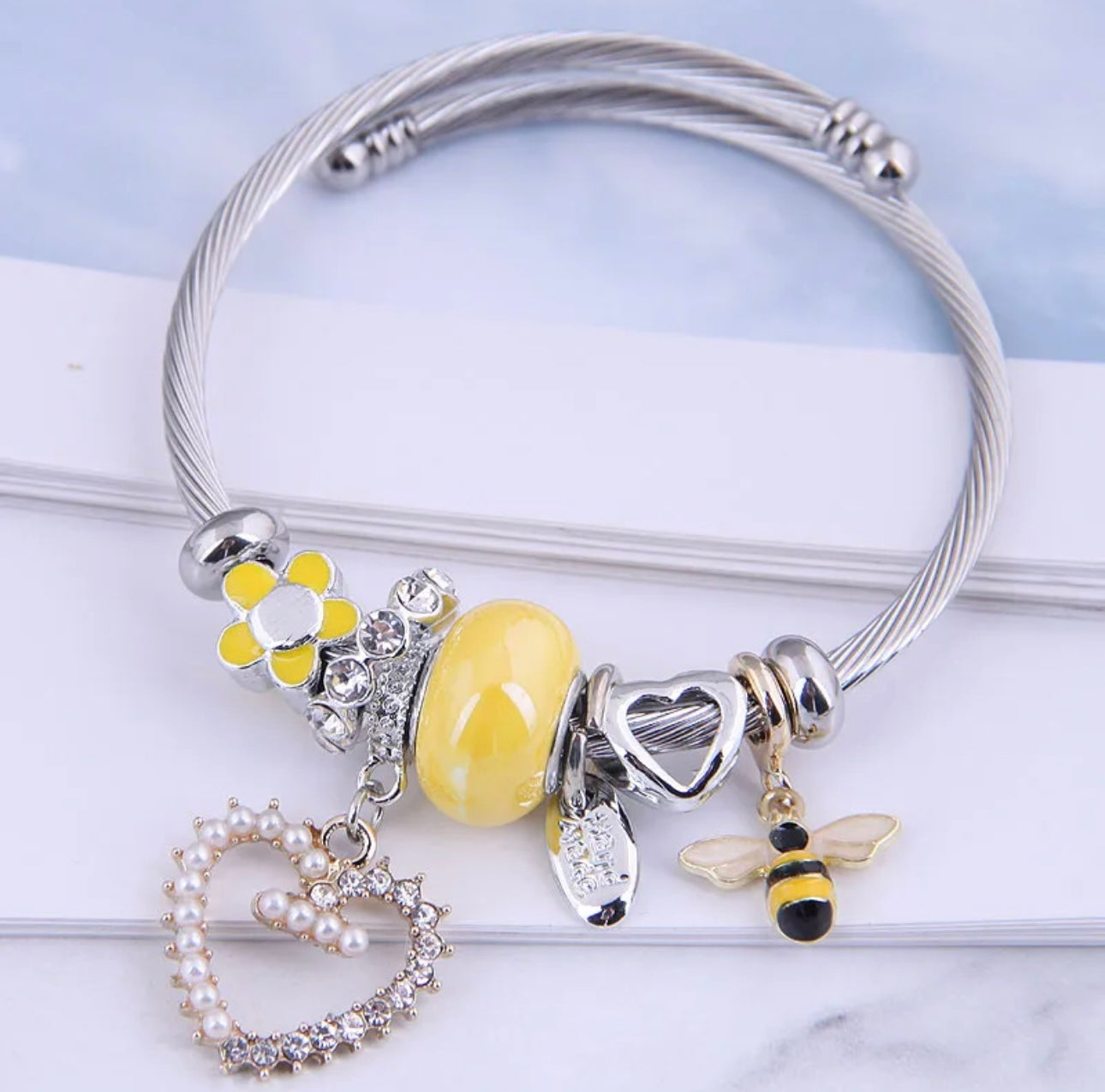 Bee bracelet - Yellow