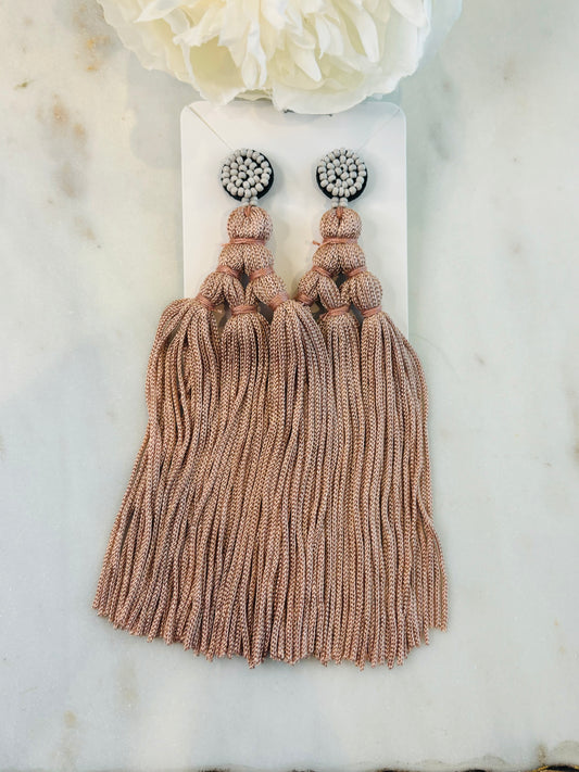 Curtain Call Earrings - Coffee Nude