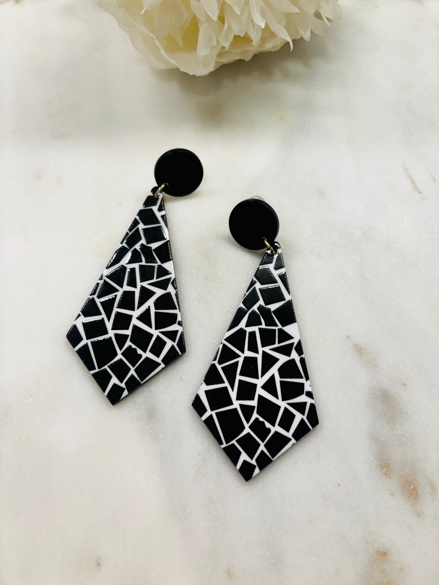 Pieces of Me Earrings - Black w/white