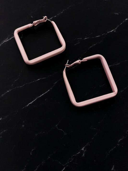 Perfect Pink Triangles