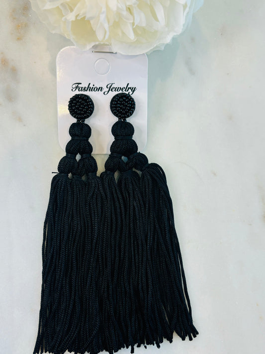 Curtain Call Earrings - Black
