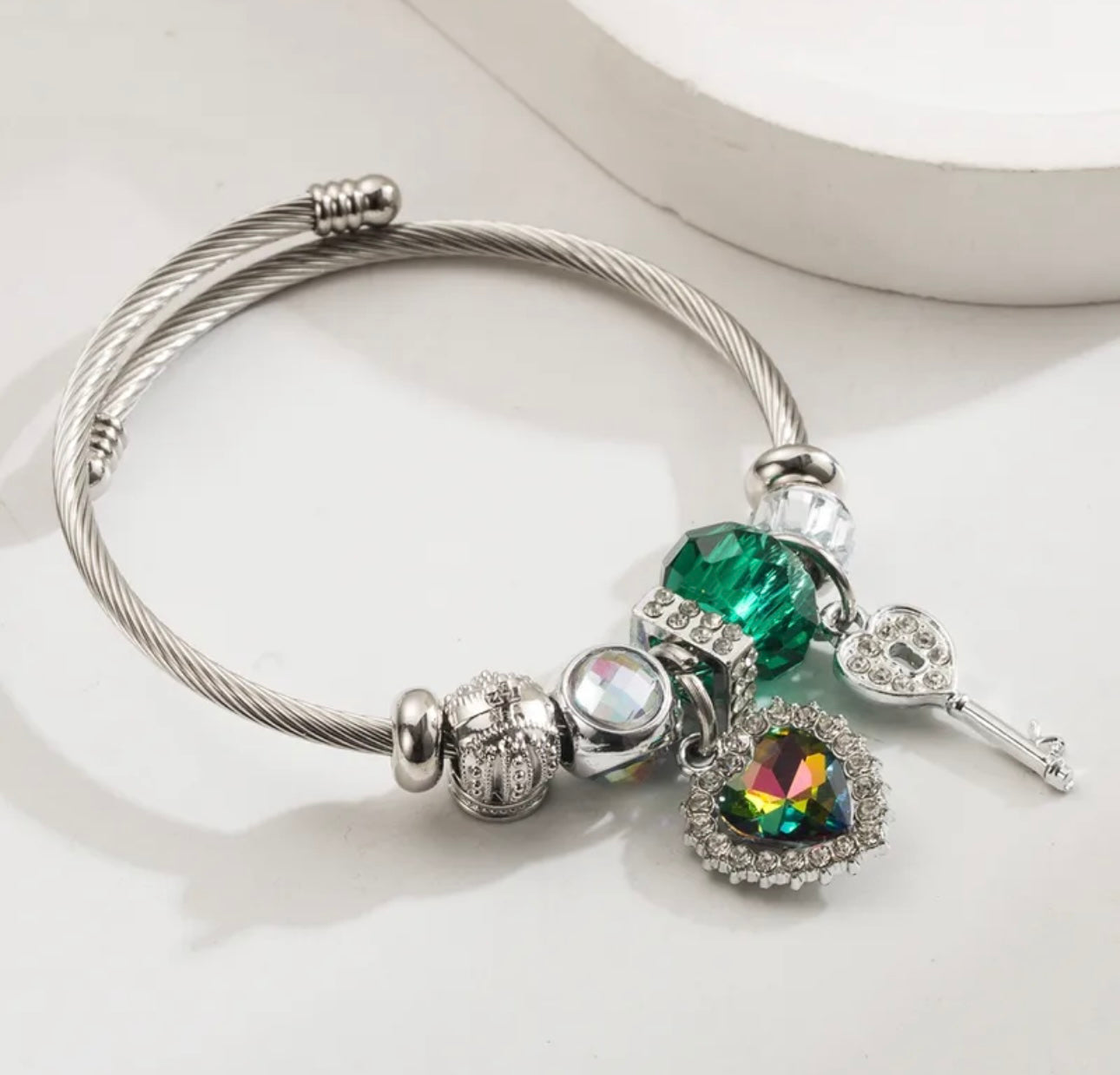 Rhinestone Heart Bracelet - Green/Silver