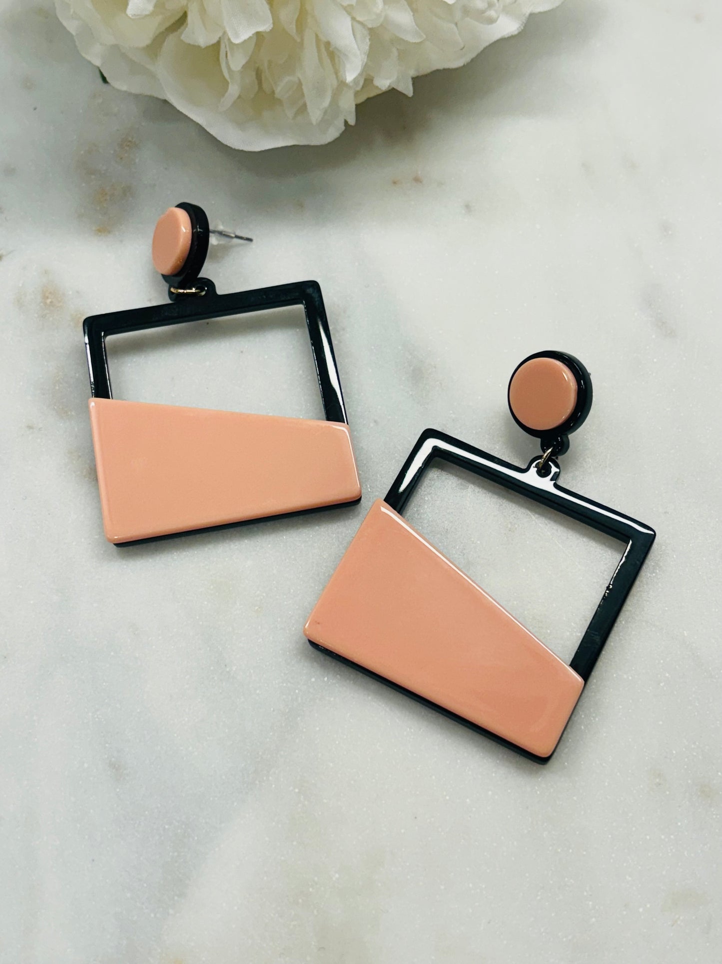Blocking You Out Earrings - Pink