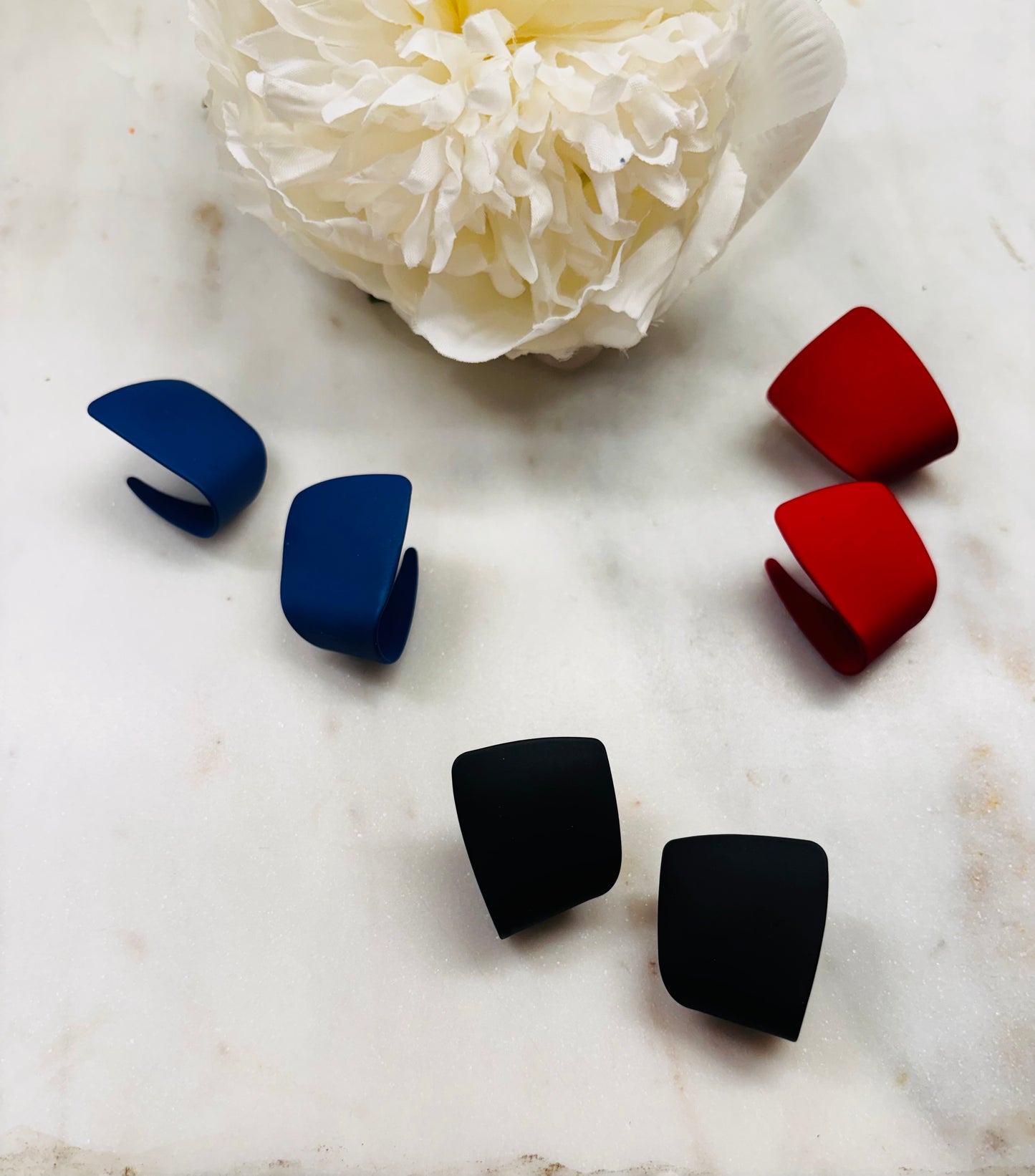 Small Changes Earrings - Red