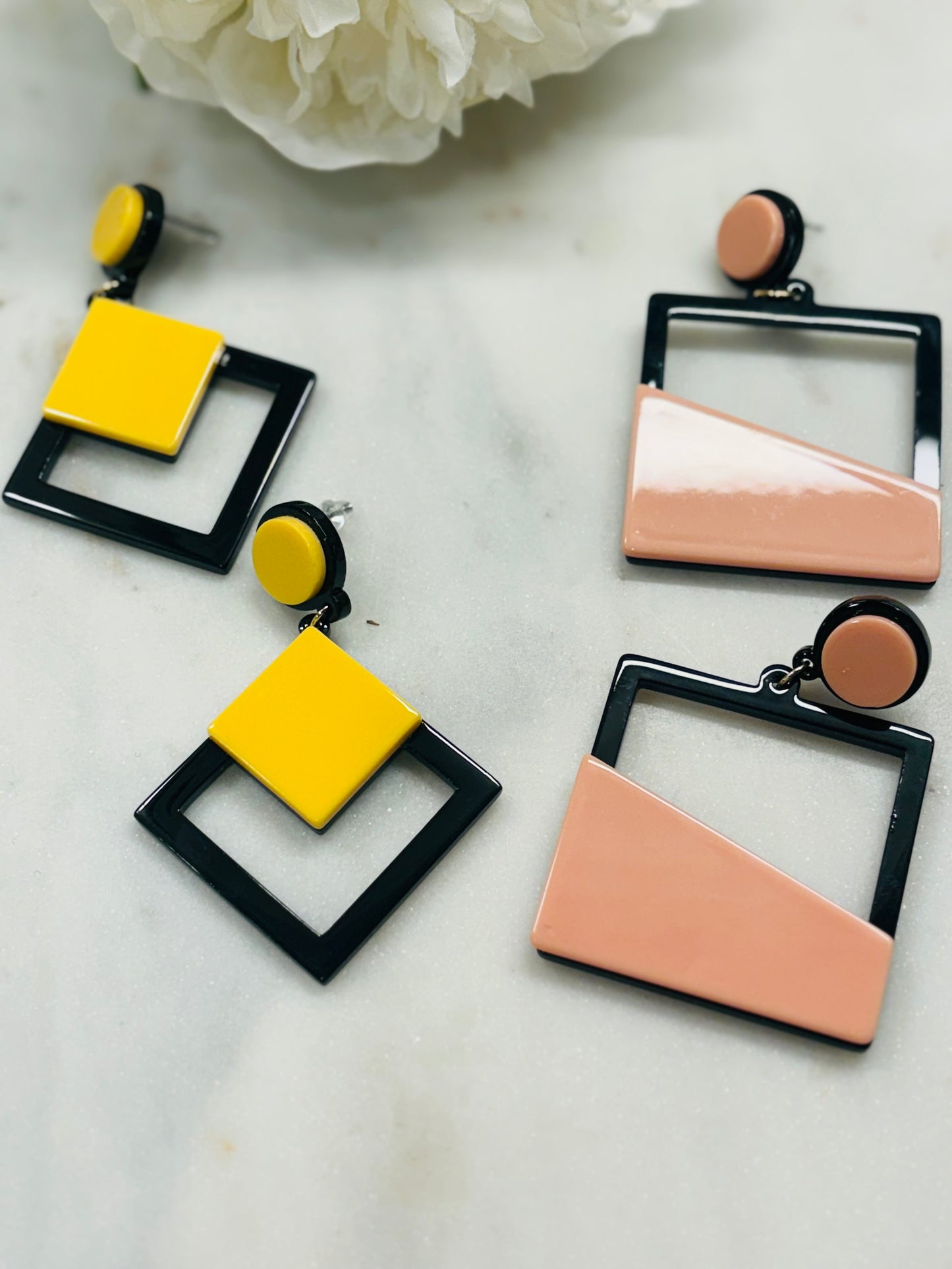 Blocking You Out Earrings - Yellow