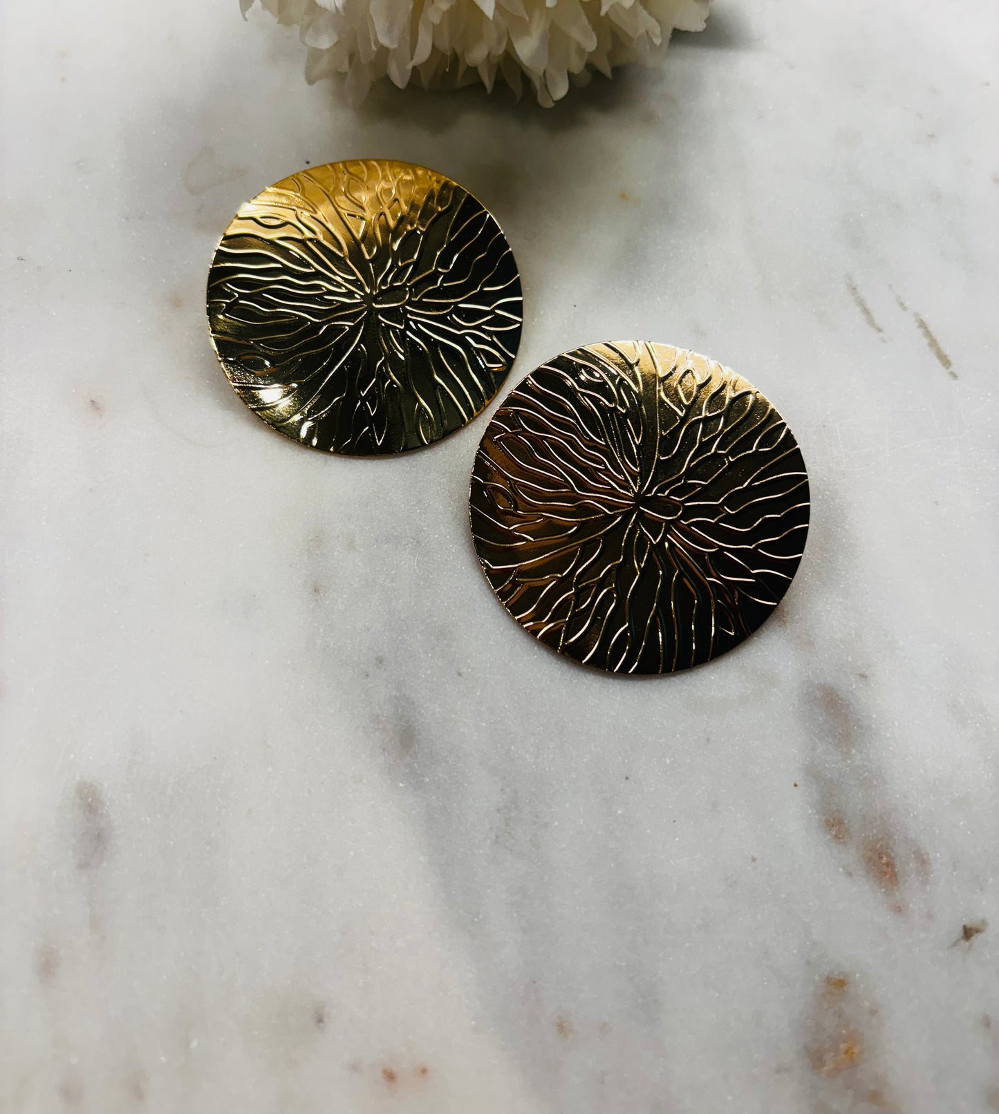 Fill Me In Earrings - Gold