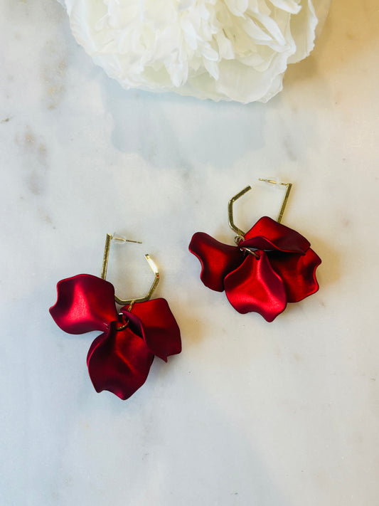 Mini Falling For You Earrings Pearl Red
